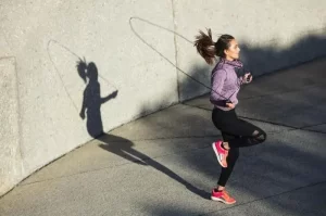 Olahraga Peninggi Badan yang Efektif untuk Meningkatkan Tinggi Badan Secara Alami